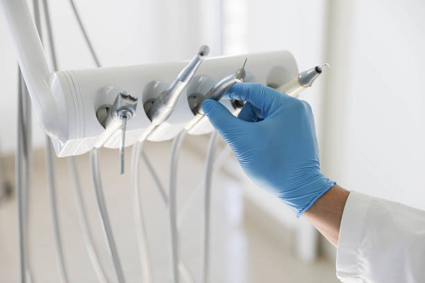 Professional Tooth Extraction technician working in Delavan Lake, WI